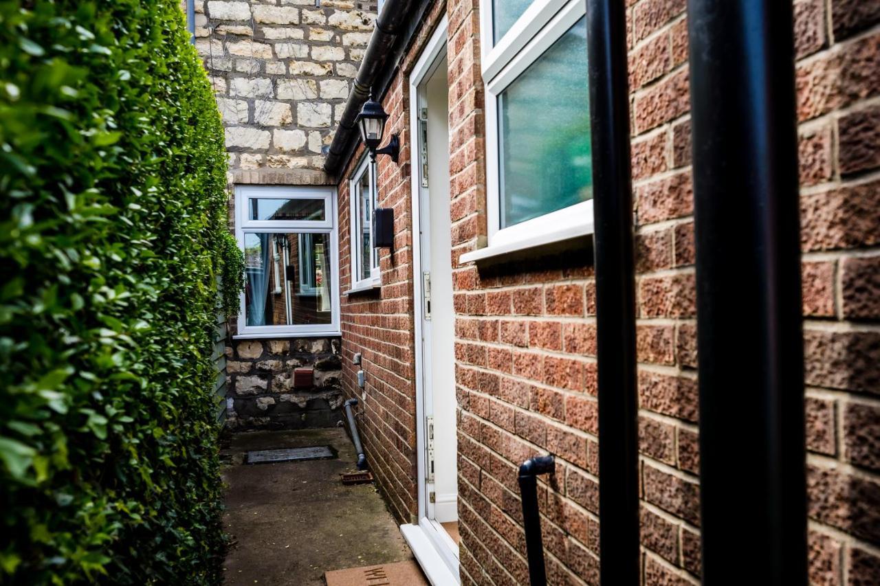 Laurel Cottage Burton  Exterior photo